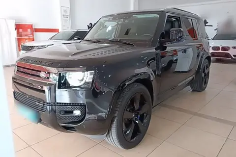 Land Rover Defender 2022