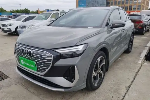 Audi Q4 e-tron 2023