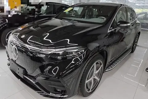 Mercedes-Benz EQS SUV 2024