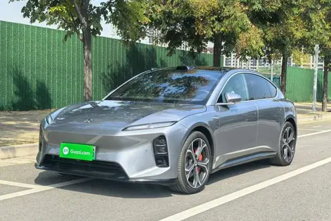 NIO ET5 2025