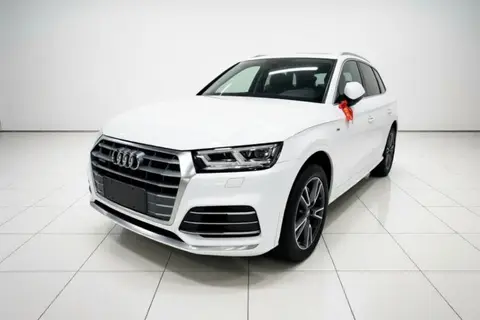Audi Q5L 2020