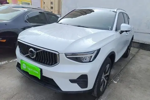 Volvo XC40 2023