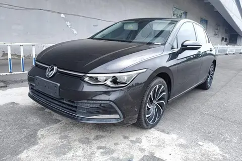 Volkswagen Golf 2021