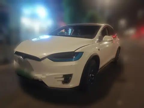 Tesla Model X 2017