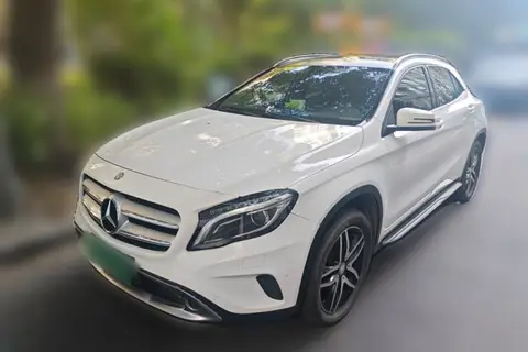 Mercedes-Benz GLA 2016