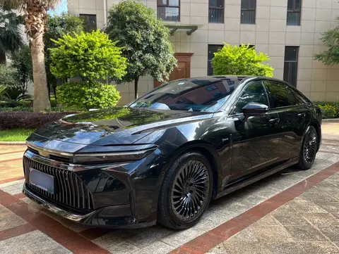 Toyota Crown 2025