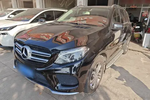 Mercedes-Benz GLE 2016