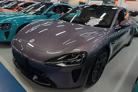 Xiaomi SU7 2025
