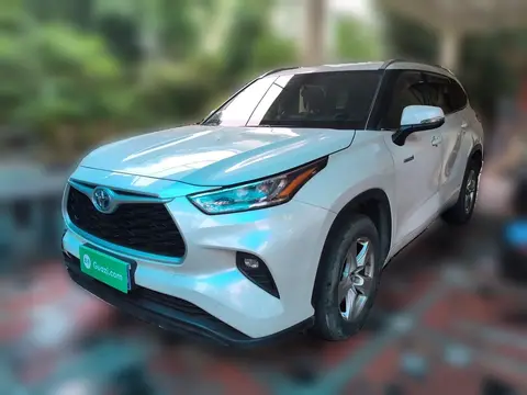 Toyota Highlander 2021
