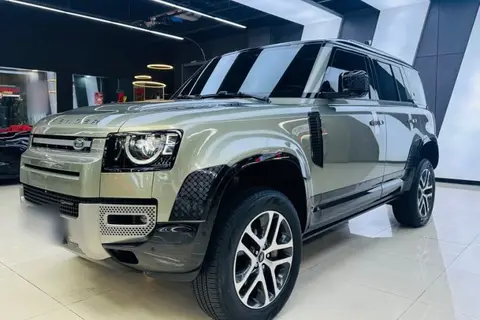 Land Rover Defender 2022