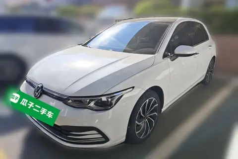 Volkswagen Golf 2021