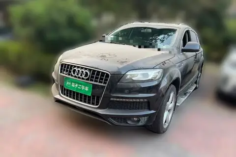 Audi Q7 2013