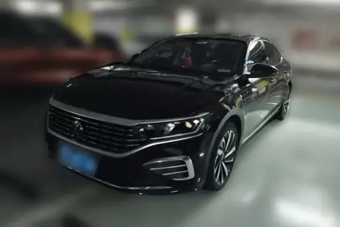 Volkswagen Passat 2024