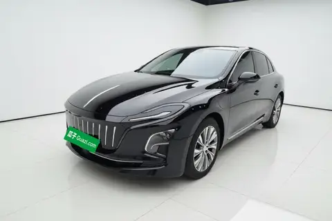 Hongqi E-QM5 2023