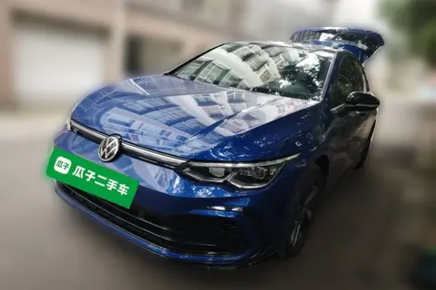 Volkswagen Golf 2021