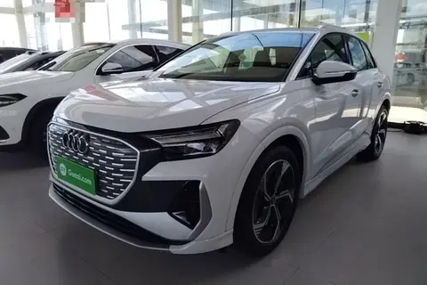 Audi Q4 e-tron 2023