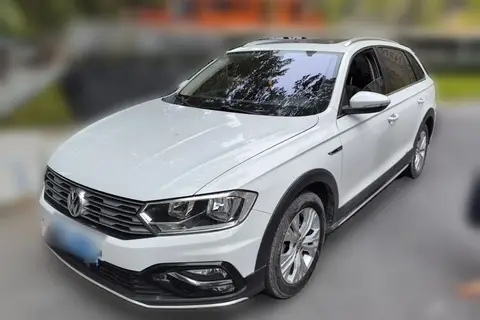 Volkswagen C-TREK 2017