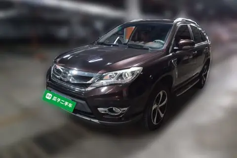 BYD S7 2015
