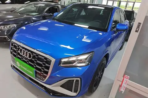Audi Q2L 2021