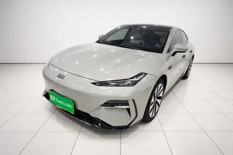 Geely E8 2024