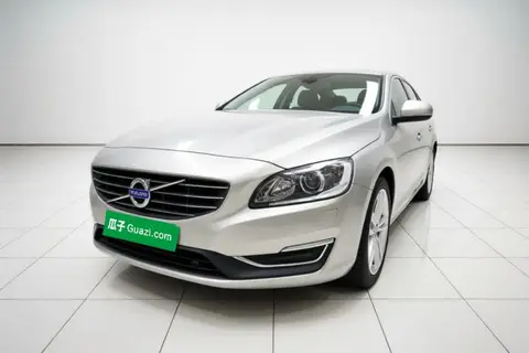 Volvo V60 2017