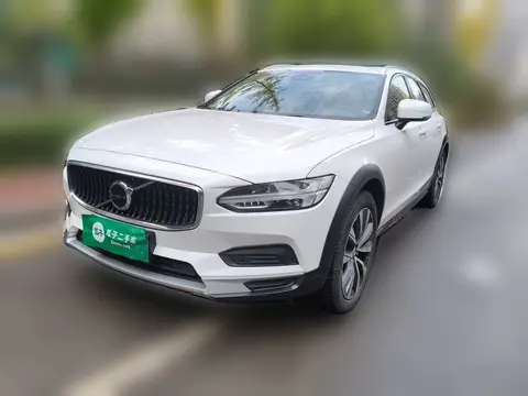 Volvo V90 2024