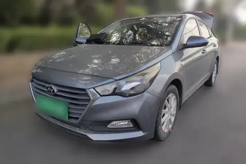 Hyundai Verna 2016