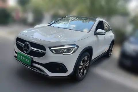 Mercedes-Benz GLA 2021
