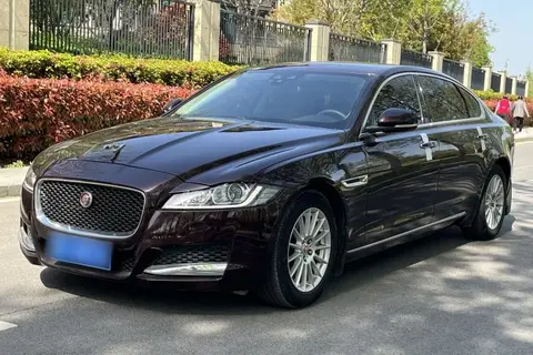 Jaguar XFL 2017