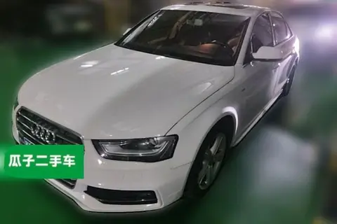 Audi A4L 2015