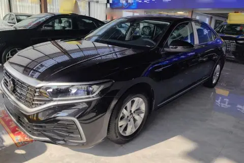 Volkswagen Passat 2025