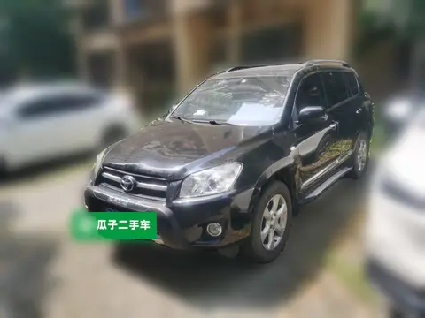 Toyota RAV4 2010