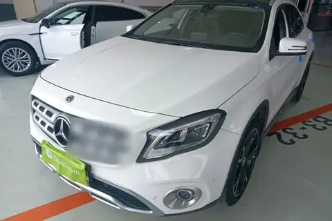 Mercedes-Benz GLA 2017
