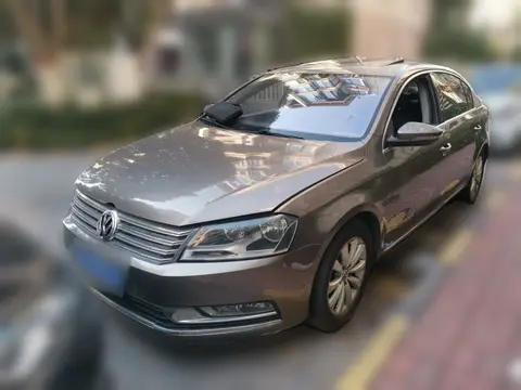 Volkswagen Magotan 2012