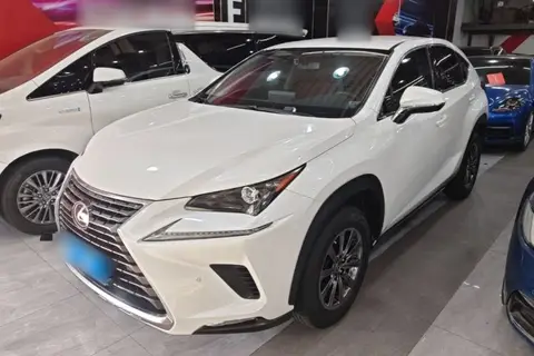 Lexus NX 2021