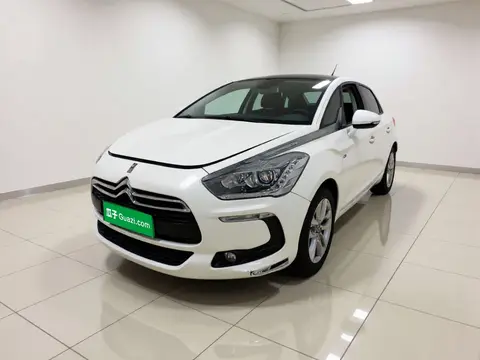 DS 5 2014