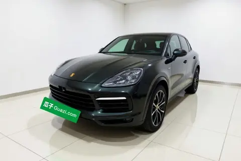 Porsche Cayenne 2022