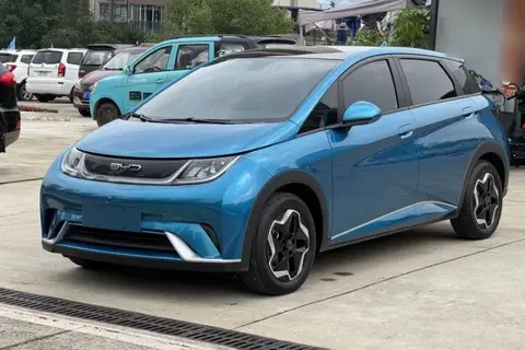 BYD Dolphin 2022