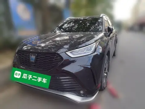 Toyota Crown Kluger 2022