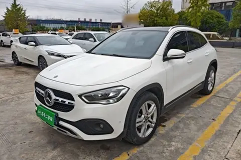 Mercedes-Benz GLA 2021