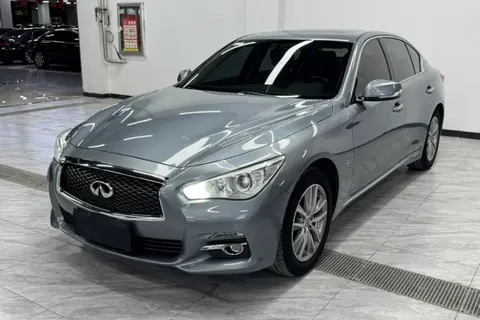 Infiniti Q50L 2015