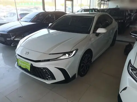 Toyota Camry 2025