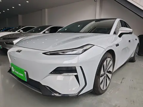 Geely E8 2024