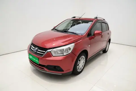 Venucia R50 2015