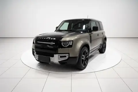 Land Rover Defender 2021