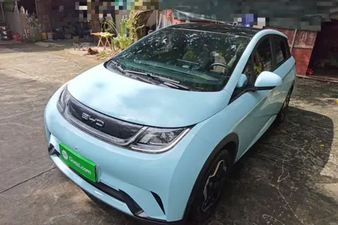 BYD Dolphin 2023