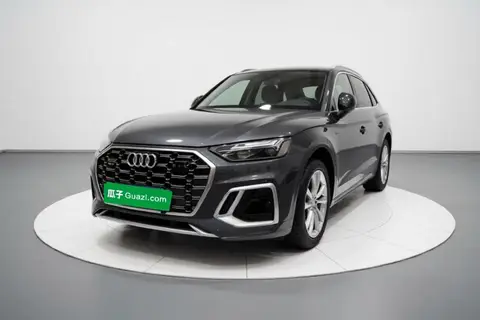 Audi Q5L 2022