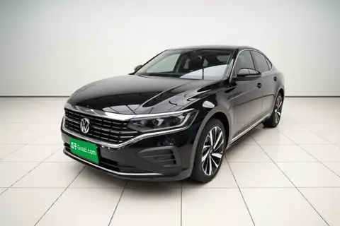 Volkswagen Passat 2025