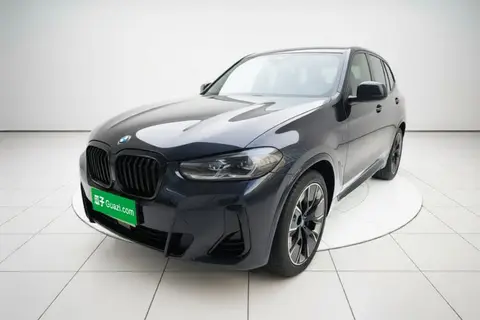 BMW iX3 2024