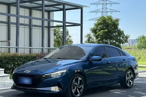 Hyundai Elantra 2023